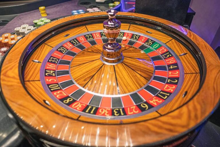 Cách Chơi Roulette Luôn Thắng Với Chiến Lược Ẩn 64 Cách Chơi Roulette Luôn Thắng Với Chiến Lược Ẩn