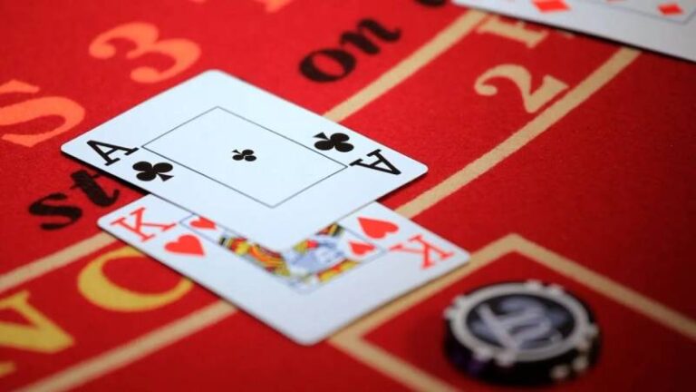 Khám Phá Luật Chơi Blackjack Và Cách Chơi Hiệu Quả 51 Khám Phá Luật Chơi Blackjack Và Cách Chơi Hiệu Quả