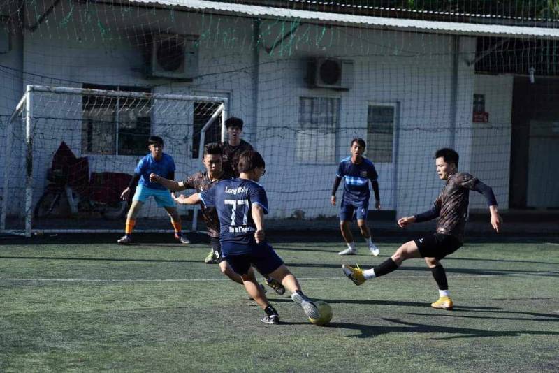 Luật Bóng Đá Phủi 7 Người Chi Tiết Và Tường Tận 4 Quả Phạt và Lỗi Cơ Bản