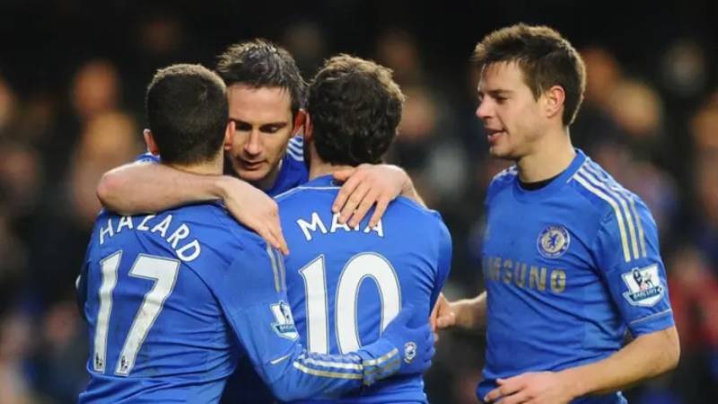 Tìm Hiểu Về Sơ Đồ Chiến Thuật 3-5-2 Trong Bóng Đá 3 Năm tiền vệ