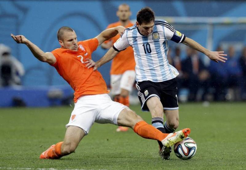 Đội Hình 4-5-1 - Chiến Thuật Phòng Ngự Chắc Chắn 3 Phòng ngự vững chắc